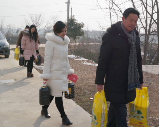 [Old and old] The Xuyang Group is doing warm things every year!